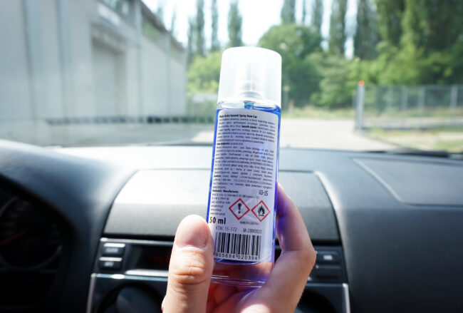MOJE AUTO - INSENTI Spray - Voiture neuve